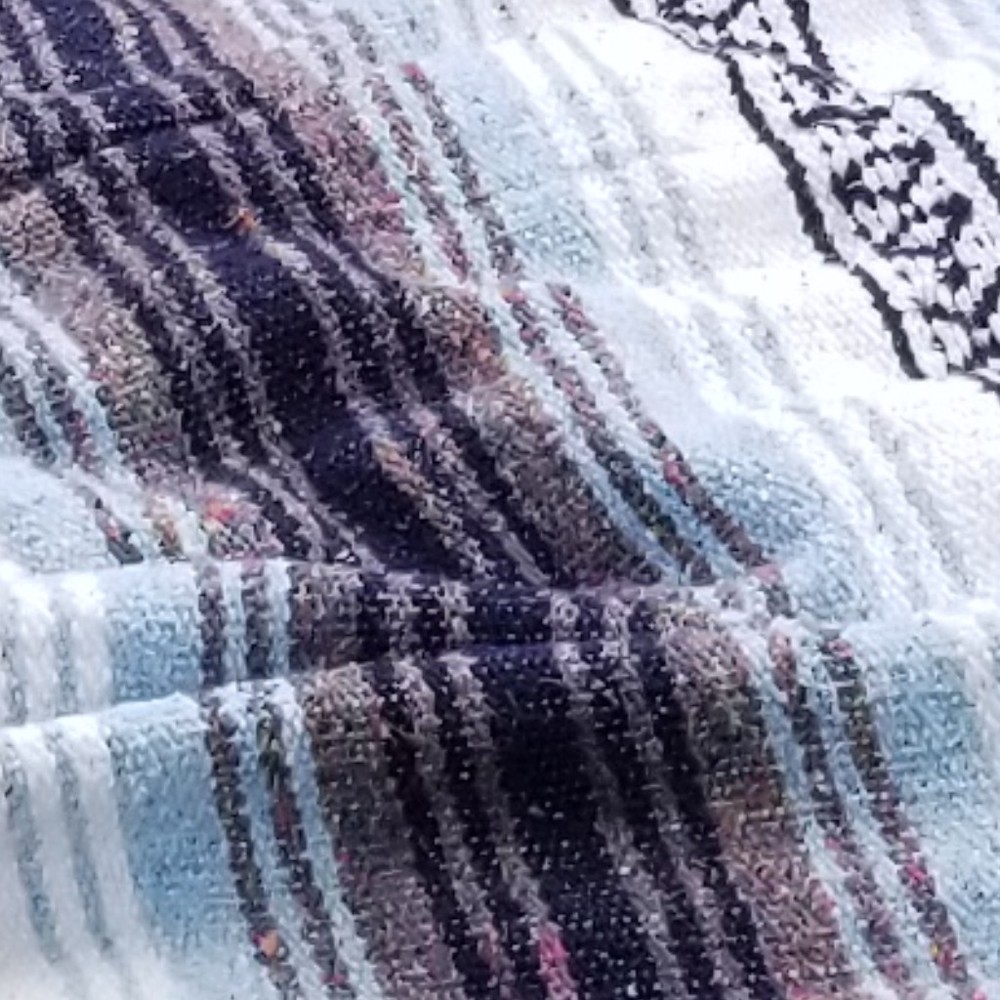 Meet your Posher, Henni